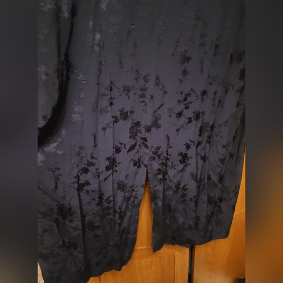 A new day navy blue floral kimono/shall one size fits most - Picture 6 of 6